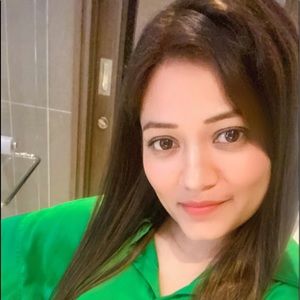 Meet your Posher, Nishtha & Myra